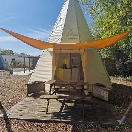 Campsite Tipi Les P'tites Maisons Dans La Prairie Sallertaine