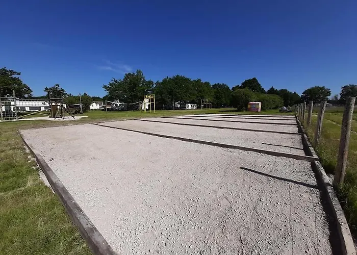 Tipi Les P'tites Maisons Dans La Prairie Κάμπινγκ Sallertaine