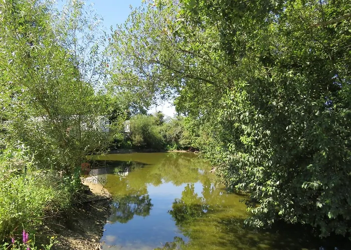 Tipi Les P'tites Maisons Dans La Prairie Sallertaine